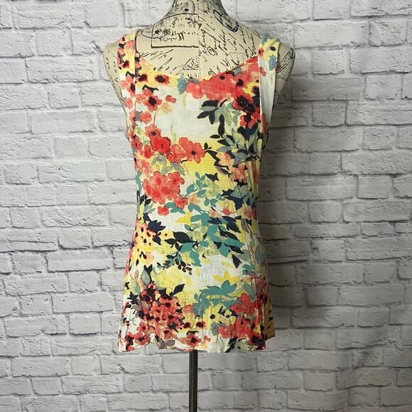 Candie’s floral Tank Top - Picture 6 of 7